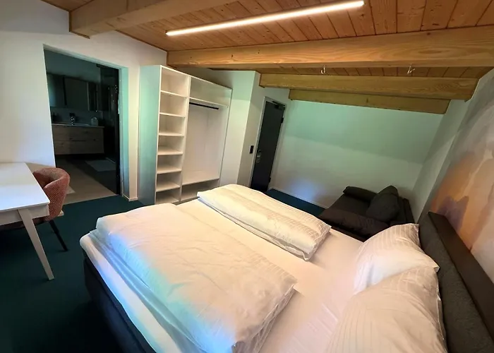 Christians Weinblick Motel Mehrnbach