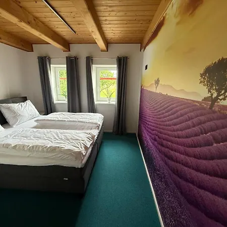 Christians Weinblick Мотель